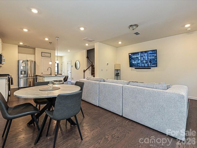 348 abington Street, Matthews, NC 28104