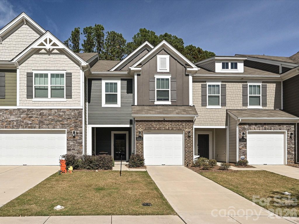 348 abington Street, Matthews, NC 28104