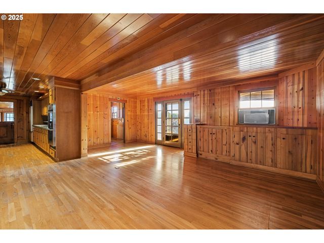 35960 Ne WILSONVILLE Rd, Newberg, OR 97132