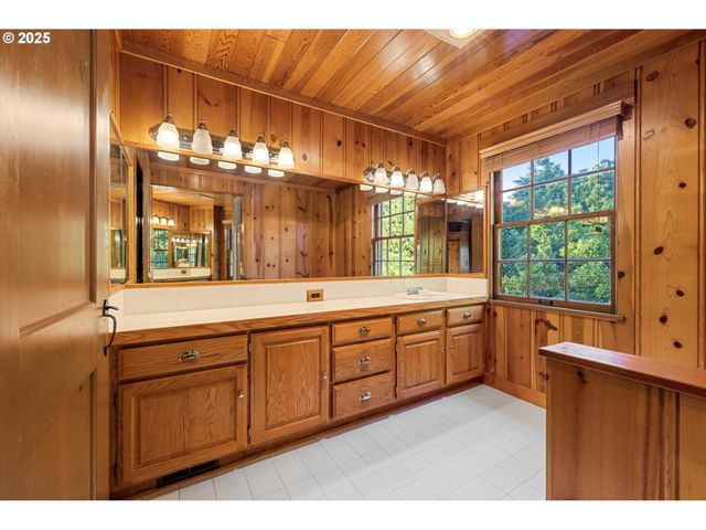 35960 Ne WILSONVILLE Rd, Newberg, OR 97132