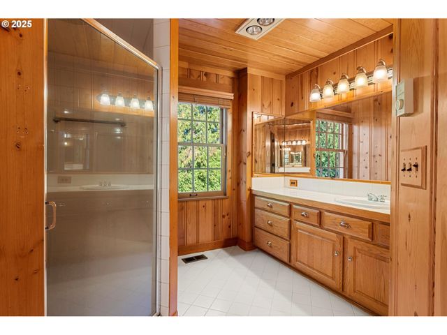 35960 Ne WILSONVILLE Rd, Newberg, OR 97132