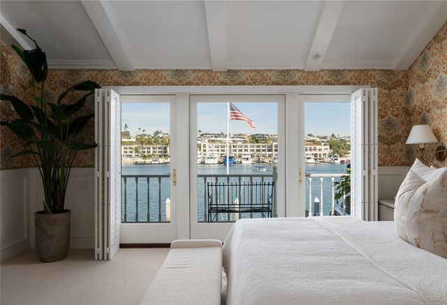 600 Via Lido Nord, Newport Beach, CA 92663