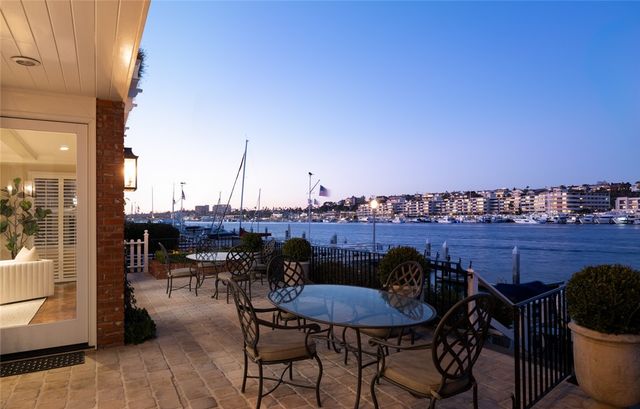 600 Via Lido Nord, Newport Beach, CA 92663