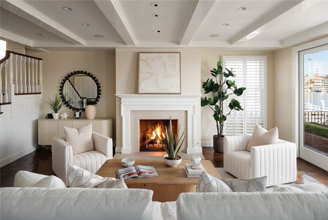 600 Via Lido Nord, Newport Beach, CA 92663