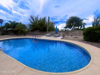 9042 E 5th Street, Tucson, AZ 85710