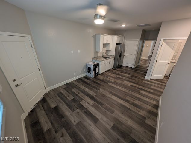 1039 Forest Falcon Drive, Henderson, NV 89011