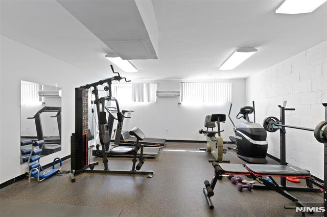 25 Grand Avenue 1E, Hackensack, NJ 07601