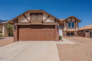 2770 W Camino De Las Grutas, Tucson, AZ 85742