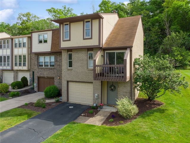 210 Timber Dr, Trafford, PA 15085