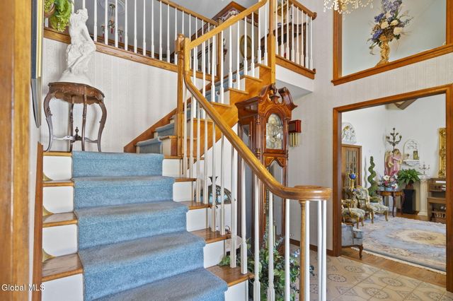 225 Long Meadow Lane, Rotterdam, NY 12306