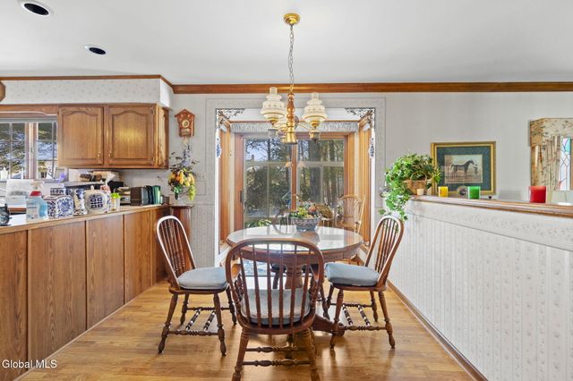 225 Long Meadow Lane, Rotterdam, NY 12306