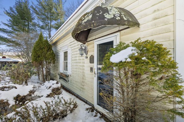 225 Long Meadow Lane, Rotterdam, NY 12306