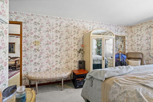 225 Long Meadow Lane, Rotterdam, NY 12306