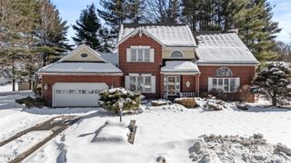 225 Long Meadow Lane, Rotterdam, NY 12306