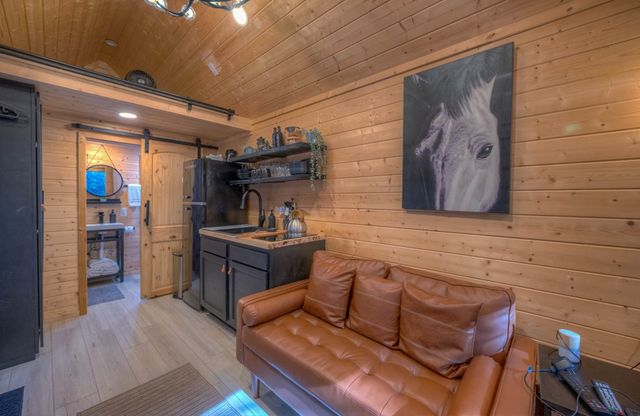 32 Rollingwood Lane, Murphy, NC 28906
