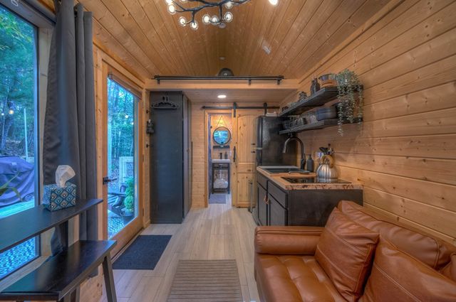 32 Rollingwood Lane, Murphy, NC 28906