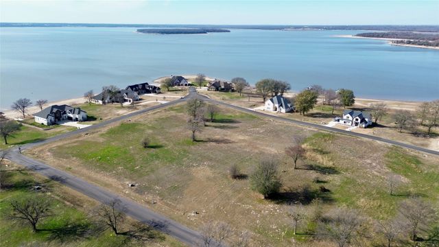 317 Cedar Creek Landing Lane, Mabank, TX 75143