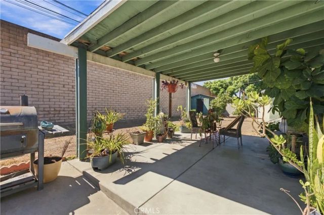 21211 Haston Place, Lakewood, CA 90715