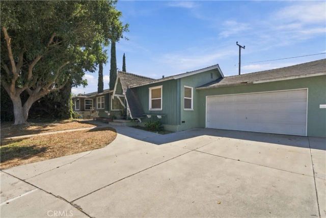 21211 Haston Place, Lakewood, CA 90715