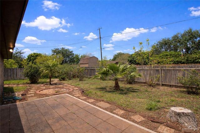 2105 Point West Drive, Edinburg, TX 78539
