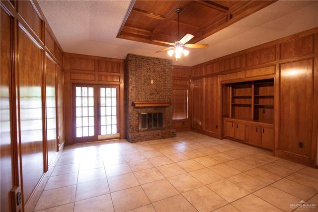 2105 Point West Drive, Edinburg, TX 78539