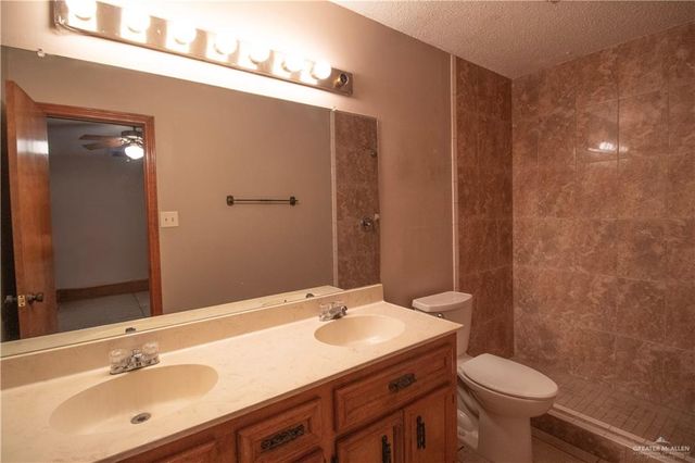 2105 Point West Drive, Edinburg, TX 78539