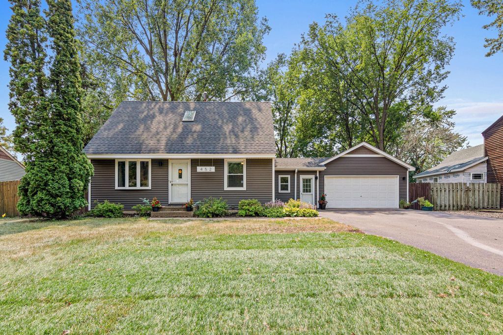 452 109th Avenue NW, Coon Rapids, MN 55448