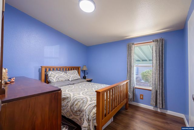 11105 Main St NE 6, Donald, OR 97020