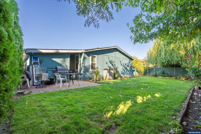 11105 Main St NE 6, Donald, OR 97020