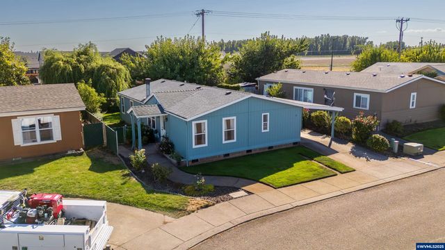 11105 Main St NE 6, Donald, OR 97020