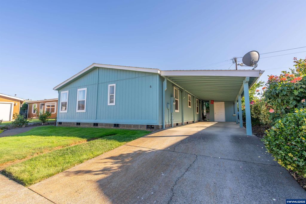 11105 Main St NE 6, Donald, OR 97020