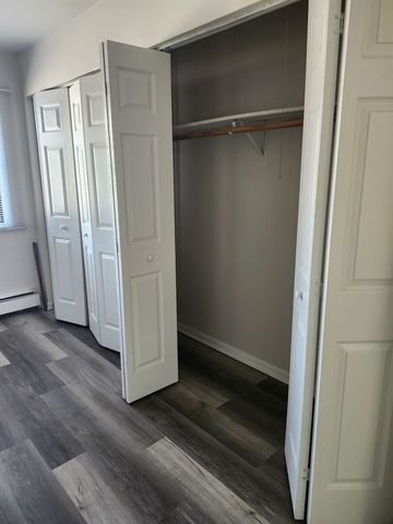 7715 Woodward Avenue 3B, Woodridge, IL 60517