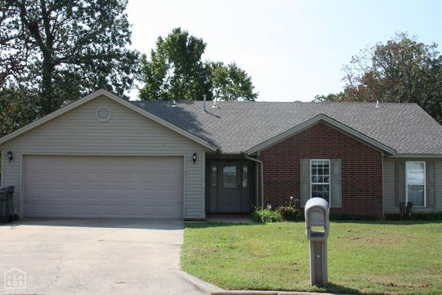 900 Gloucester Drive, Jonesboro, AR 72401