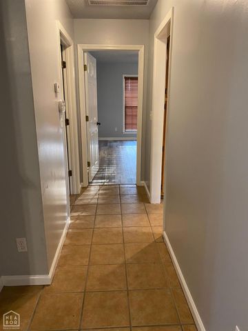 900 Gloucester Drive, Jonesboro, AR 72401