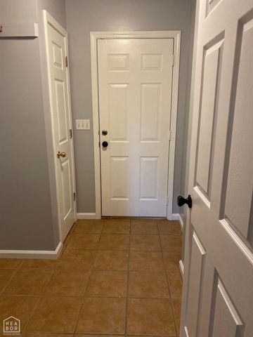 900 Gloucester Drive, Jonesboro, AR 72401