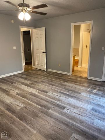 900 Gloucester Drive, Jonesboro, AR 72401