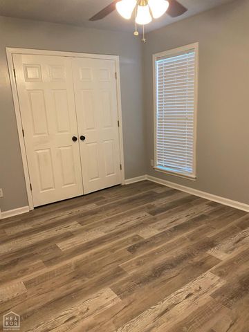 900 Gloucester Drive, Jonesboro, AR 72401