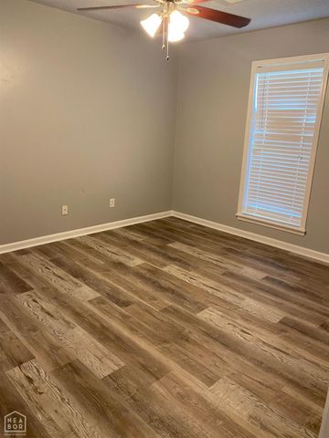 900 Gloucester Drive, Jonesboro, AR 72401