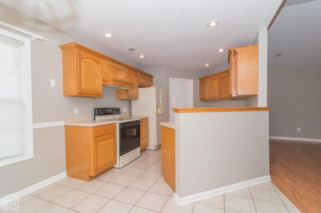 900 Gloucester Drive, Jonesboro, AR 72401