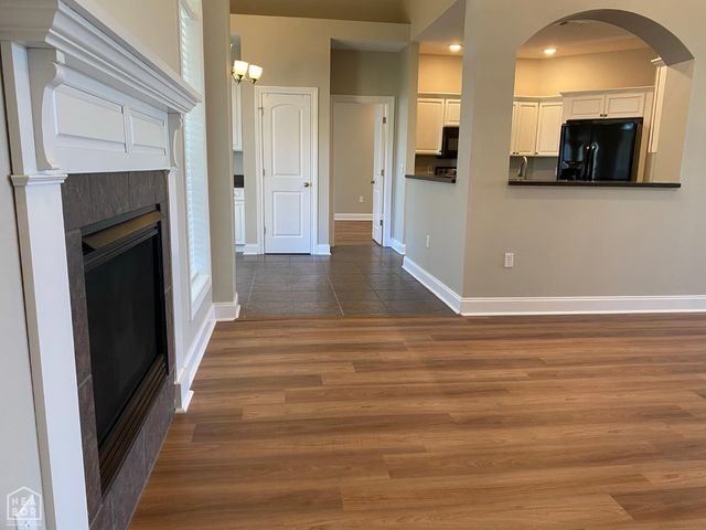 900 Gloucester Drive, Jonesboro, AR 72401