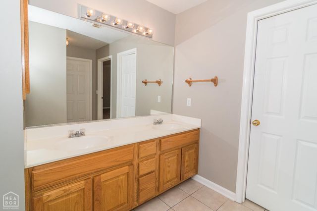 900 Gloucester Drive, Jonesboro, AR 72401