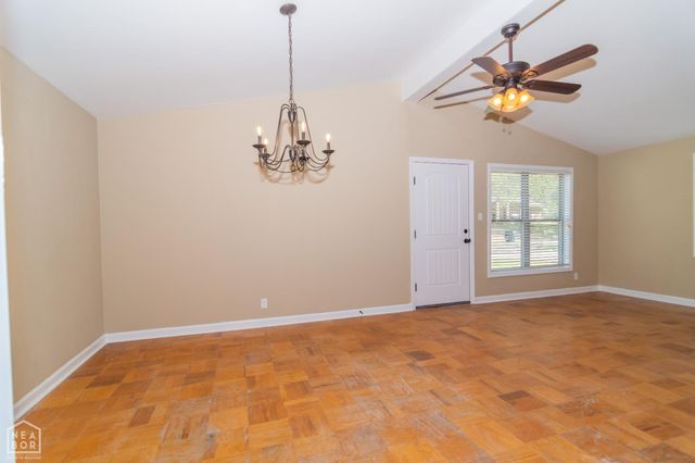 900 Gloucester Drive, Jonesboro, AR 72401