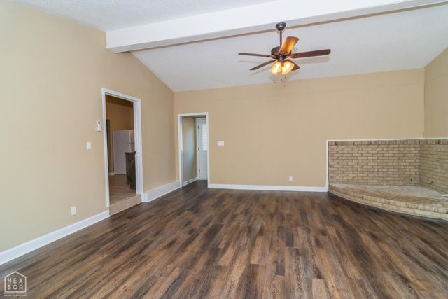 900 Gloucester Drive, Jonesboro, AR 72401