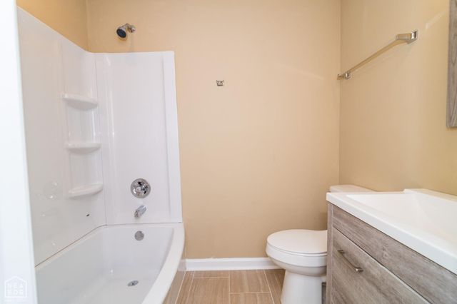 900 Gloucester Drive, Jonesboro, AR 72401