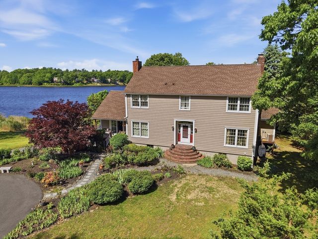 11 Jeffrey Lane, Freetown, MA 02702