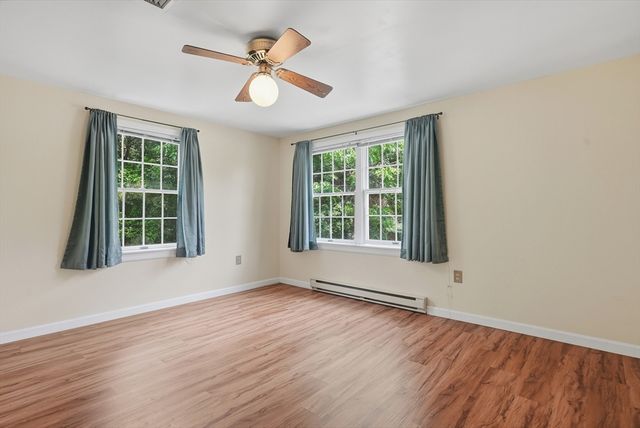 11 Jeffrey Lane, Freetown, MA 02702