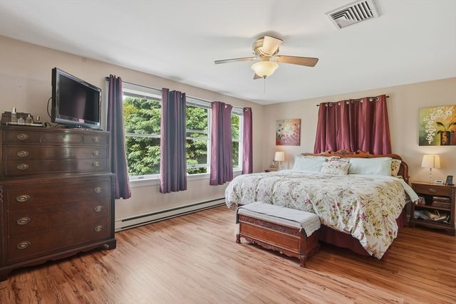 11 Jeffrey Lane, Freetown, MA 02702