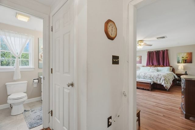 11 Jeffrey Lane, Freetown, MA 02702
