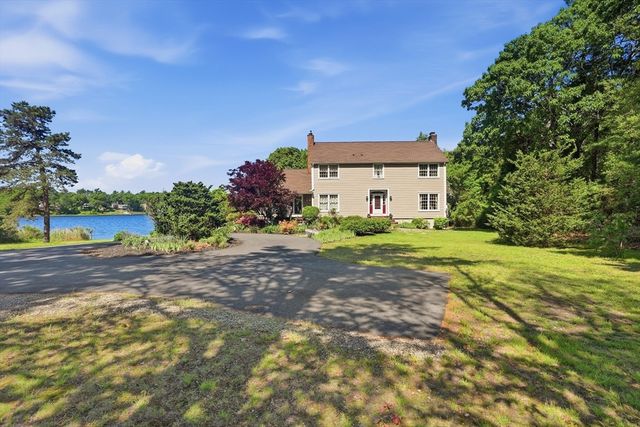 11 Jeffrey Lane, Freetown, MA 02702