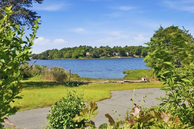 11 Jeffrey Lane, Freetown, MA 02702